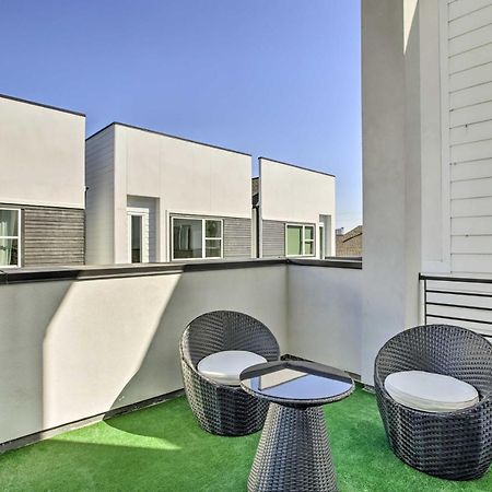 Newly-Built Luxury Galleria Area Townhome! Хьюстон Экстерьер фото