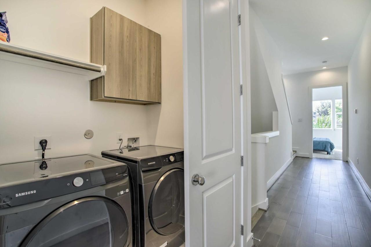 Newly-Built Luxury Galleria Area Townhome! Хьюстон Экстерьер фото